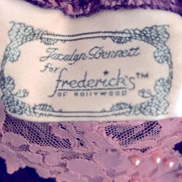 Long silk purple and mauve negligee - Half see-through on sides … - Picture 12 of 17